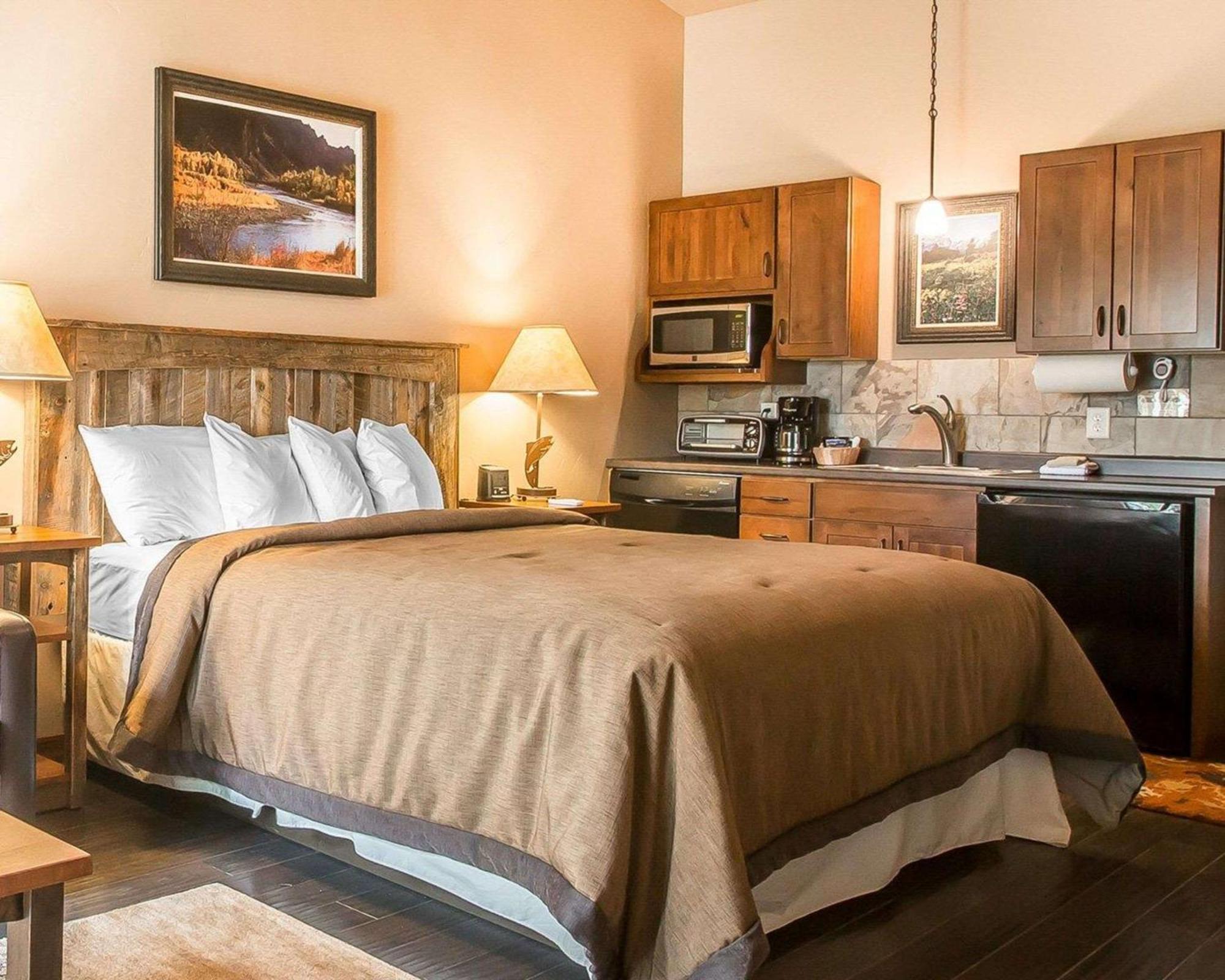 Yellowstone Valley Lodge, Ascend Hotel Collection Pray Exterior foto