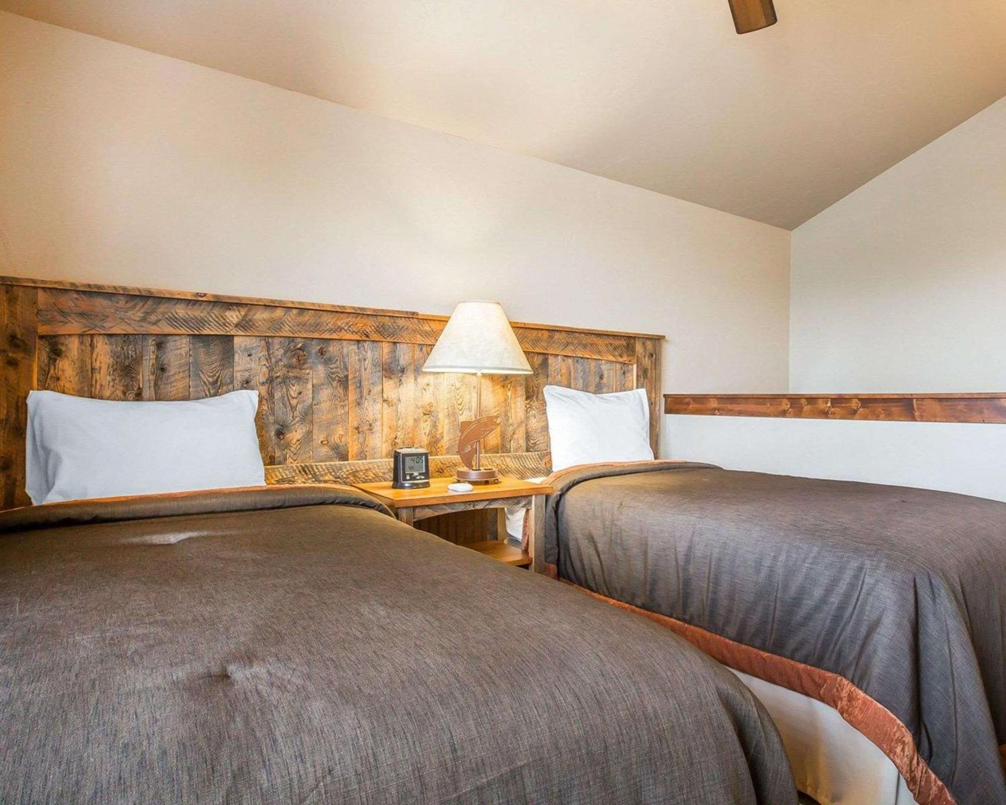 Yellowstone Valley Lodge, Ascend Hotel Collection Pray Exterior foto