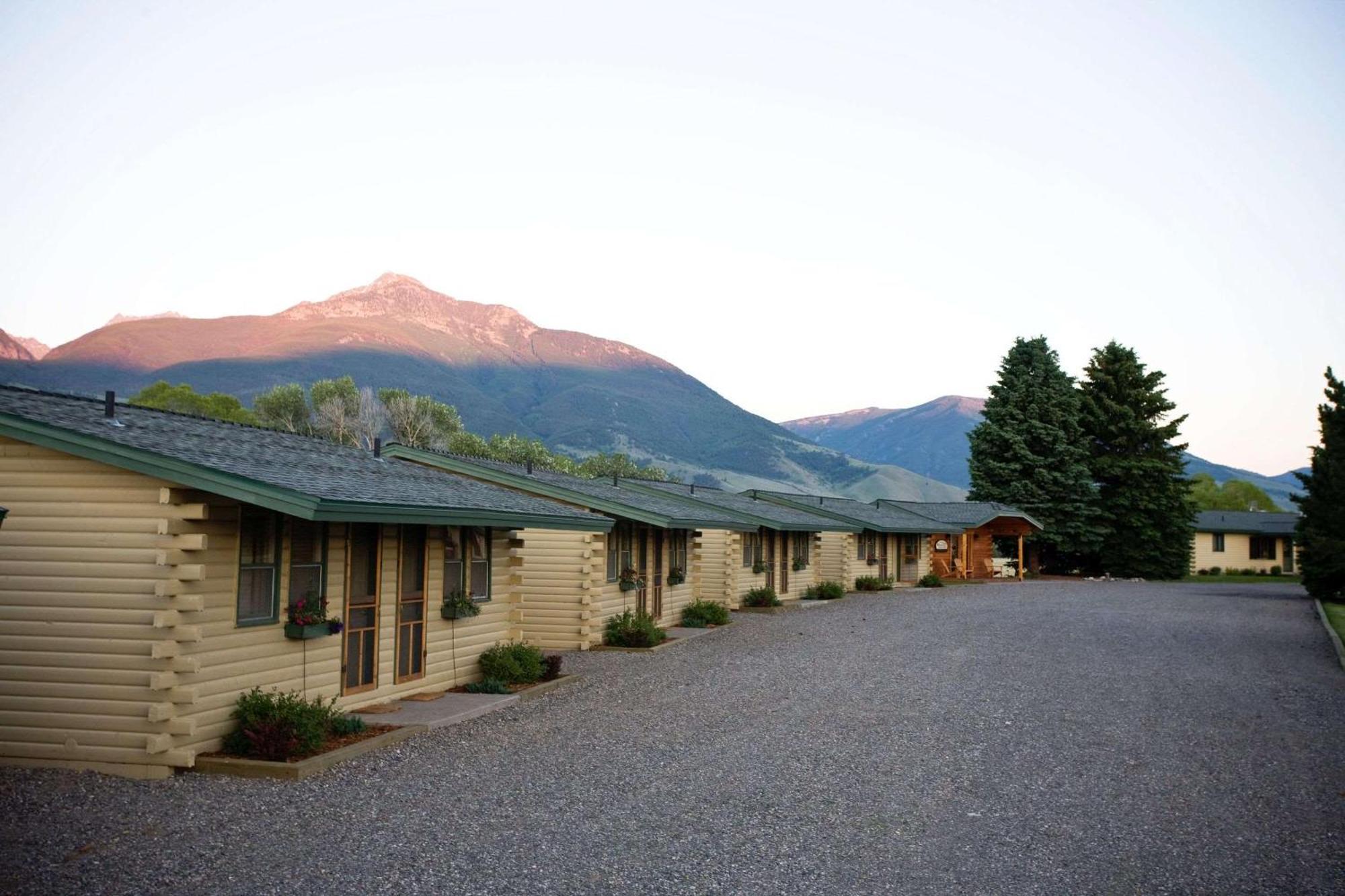Yellowstone Valley Lodge, Ascend Hotel Collection Pray Exterior foto
