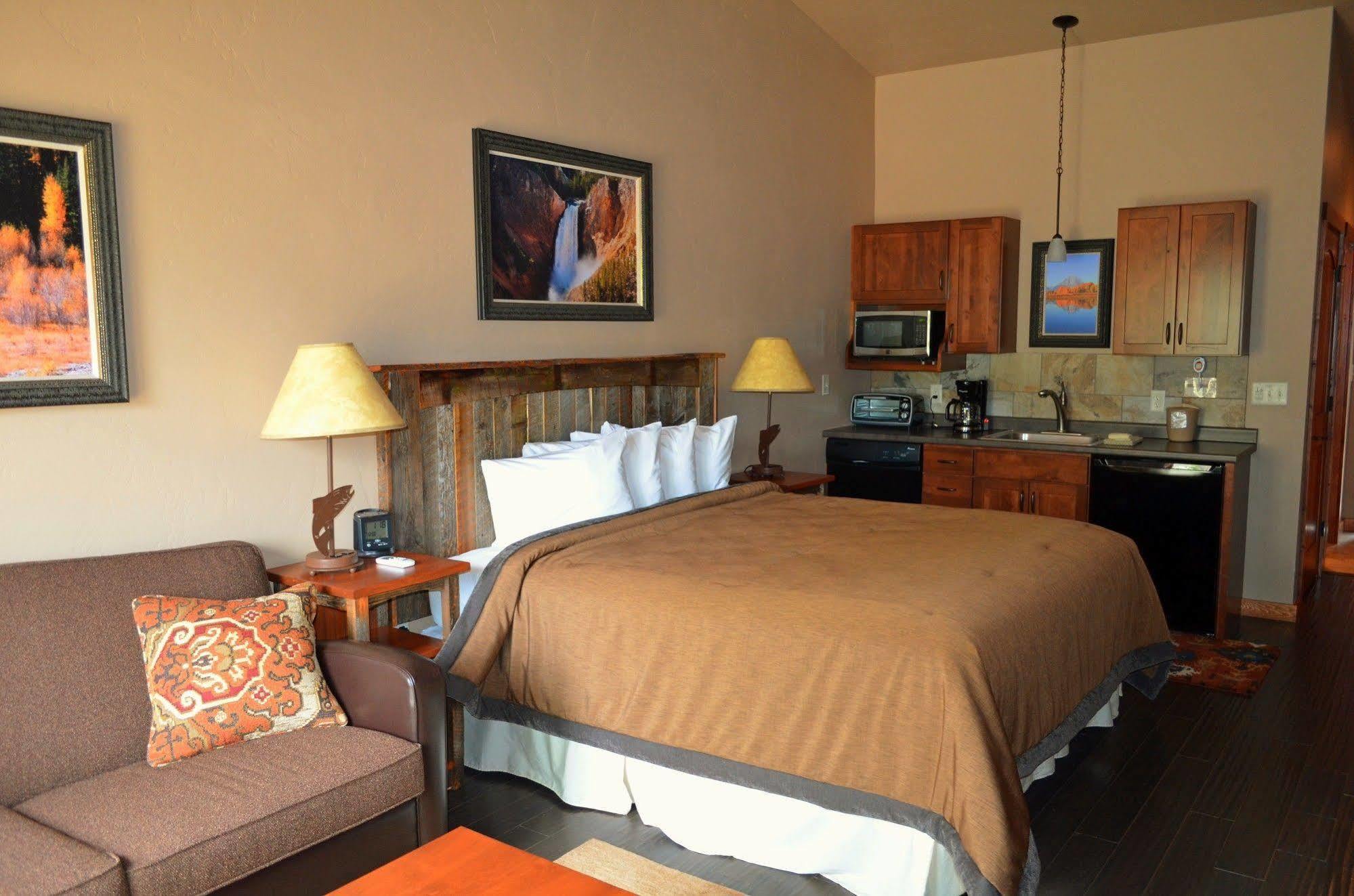 Yellowstone Valley Lodge, Ascend Hotel Collection Pray Exterior foto